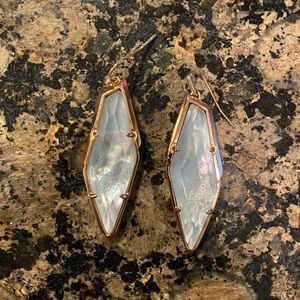 Kendra Scott drop earrings